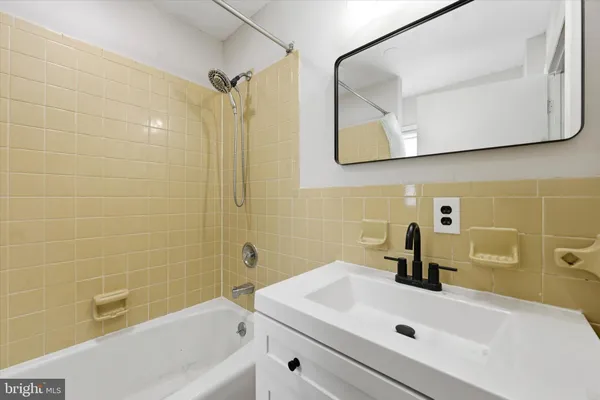 $2,595 | 3 Curtis Avenue, Wilmington, DE 19804