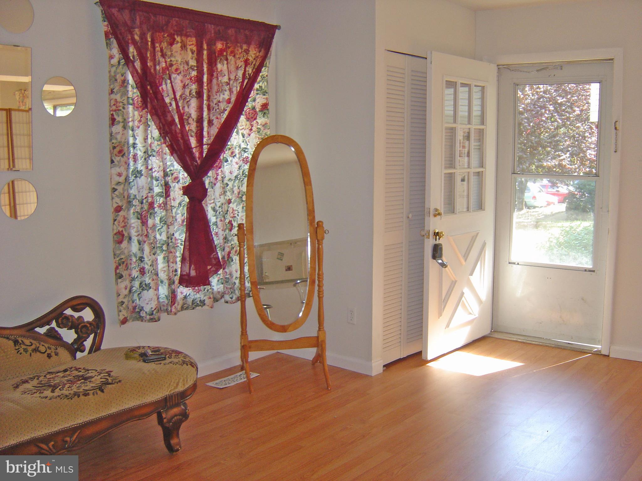 68 Ridgelawn Road, Unit B Reisterstown, MD 21136 - Photo 3 of 7