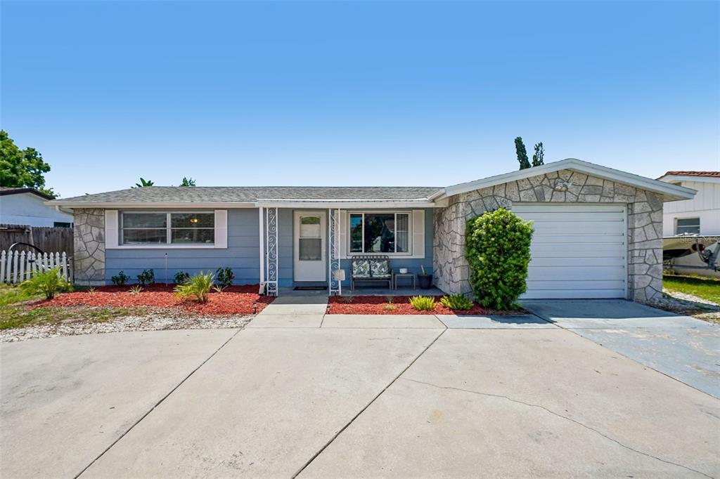 1133 Grand Boulevard Holiday, FL 34690 - Photo 28 of 35