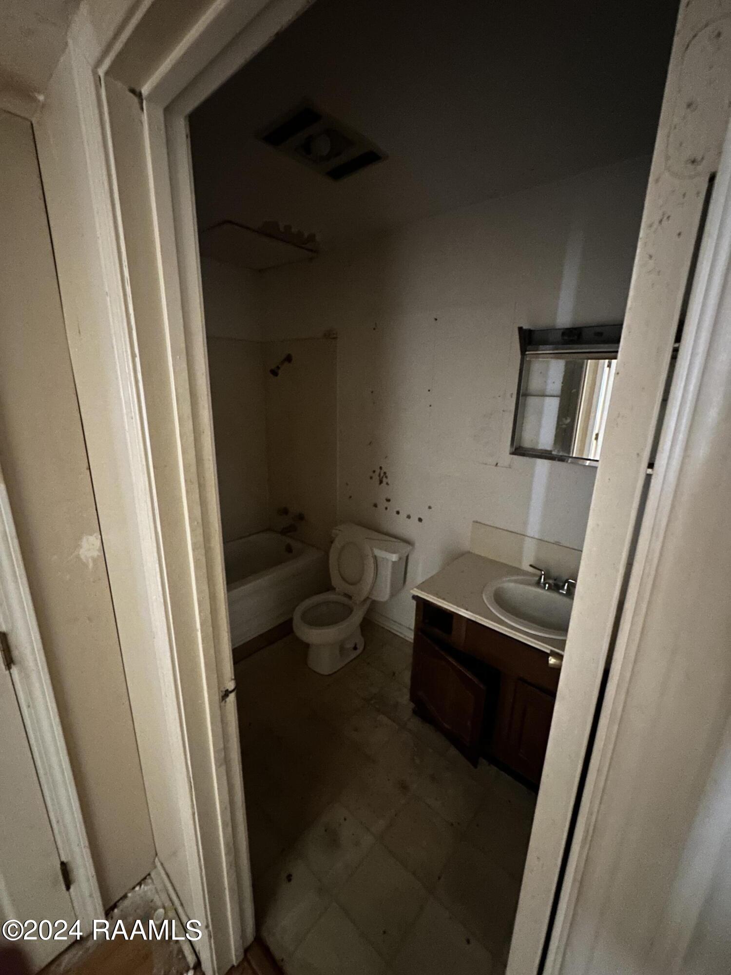 306 Herbert Road Lafayette, LA 70506 - Photo 5 of 10 IMG_1780