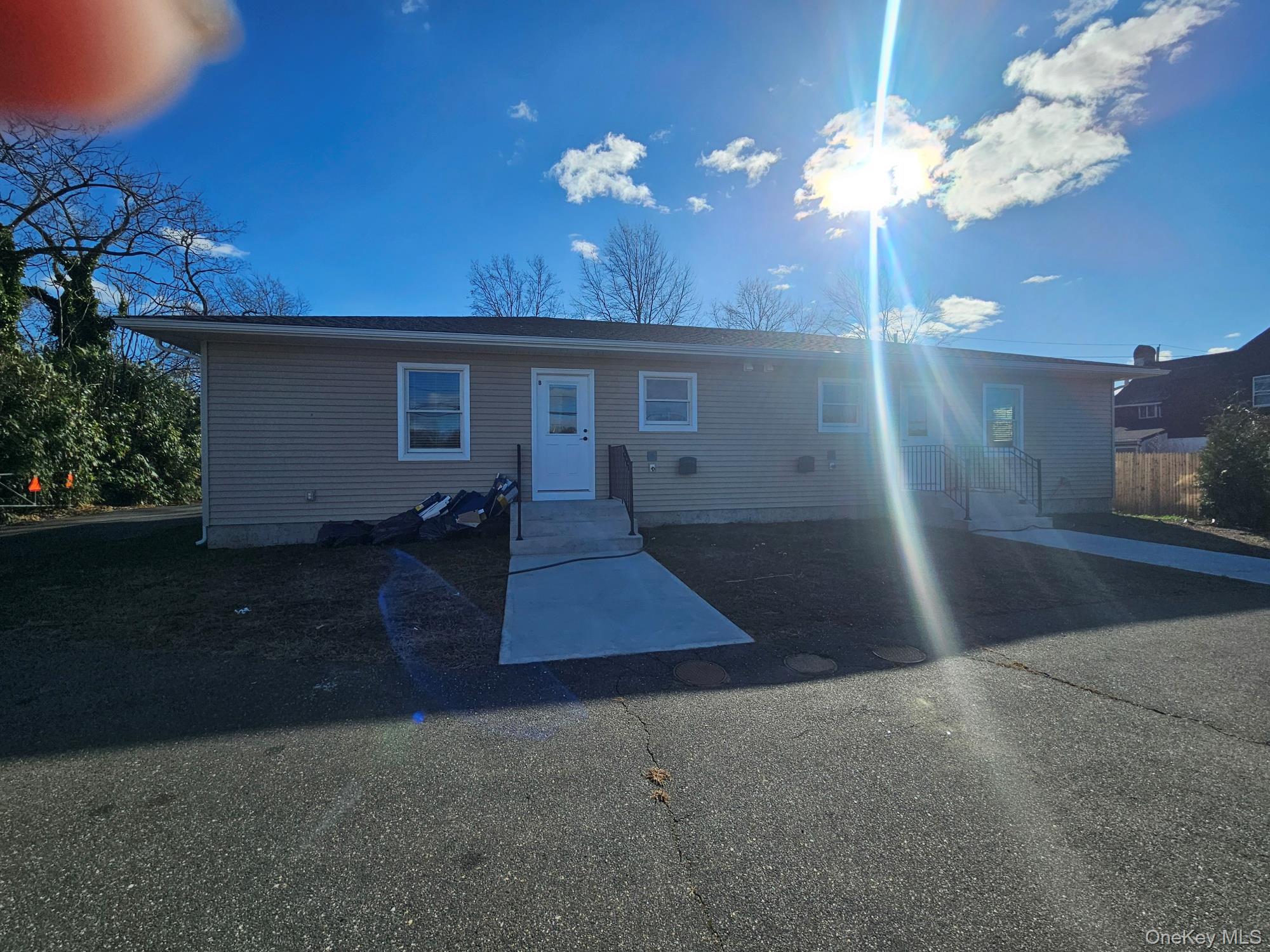 87 Community Road Bay Shore, NY 11706 - Photo 34 of 36