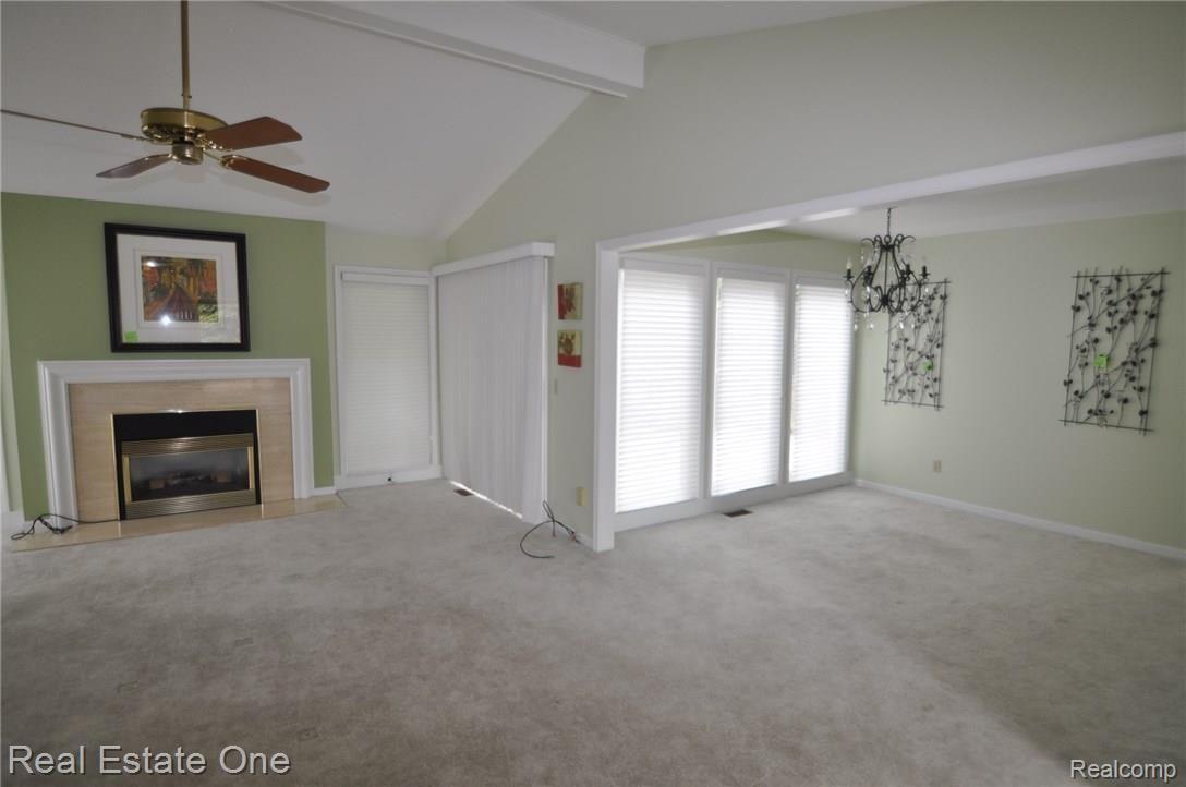1163 Chaffer Drive Rochester, MI 48306 - Photo 8 of 30 7.JPG