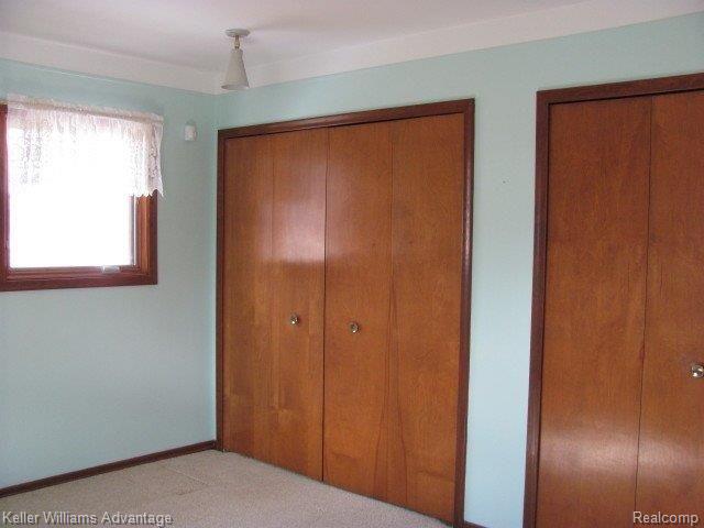 1835 East Snell Road Rochester, MI 48306 - Photo 6 of 8 snell master bedroom
