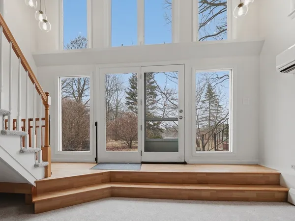 $549,000 | 18 Bergin Lane, Worcester, MA 01602