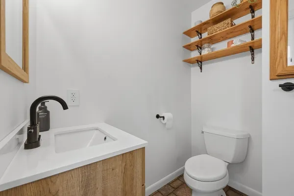 $549,000 | 18 Bergin Lane, Worcester, MA 01602