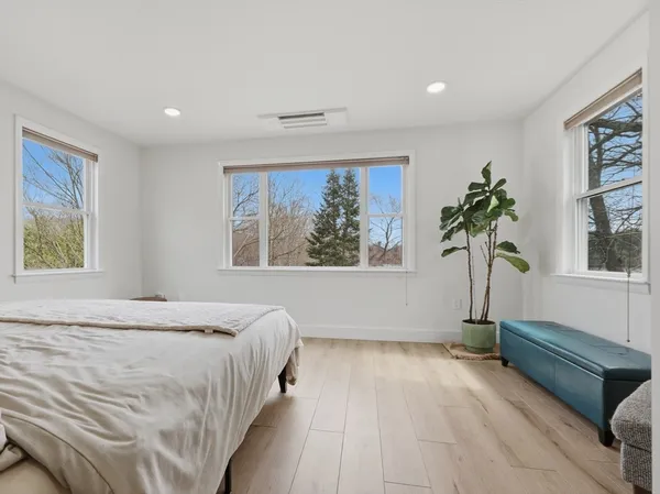 $549,000 | 18 Bergin Lane, Worcester, MA 01602