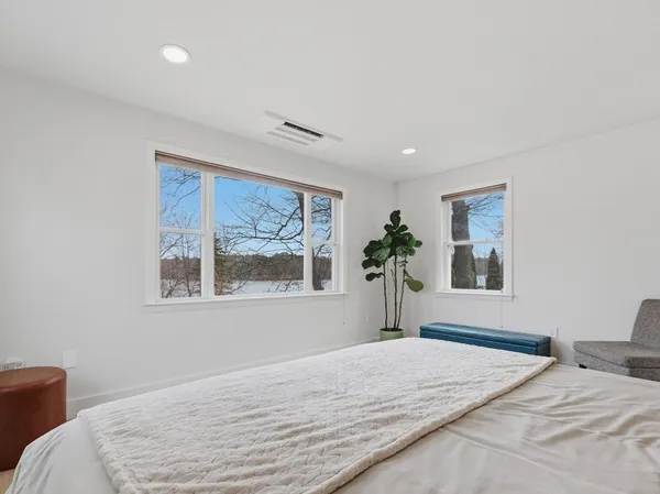 $549,000 | 18 Bergin Lane, Worcester, MA 01602
