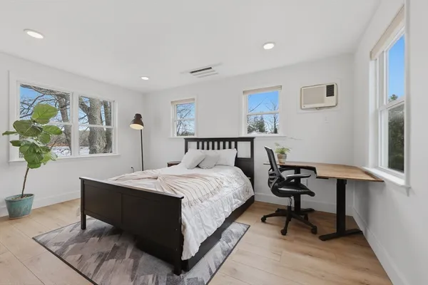$549,000 | 18 Bergin Lane, Worcester, MA 01602