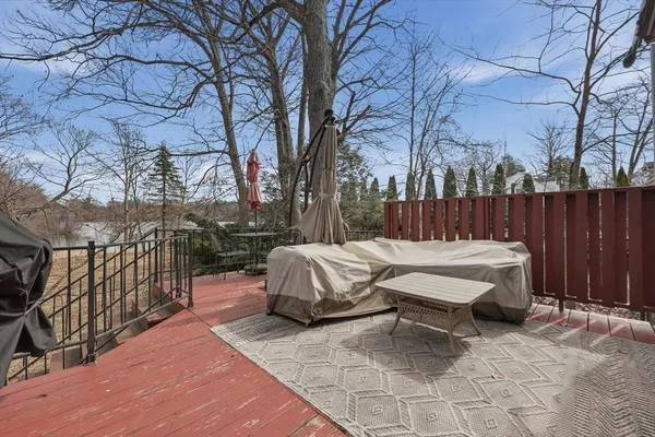 $549,000 | 18 Bergin Lane, Worcester, MA 01602