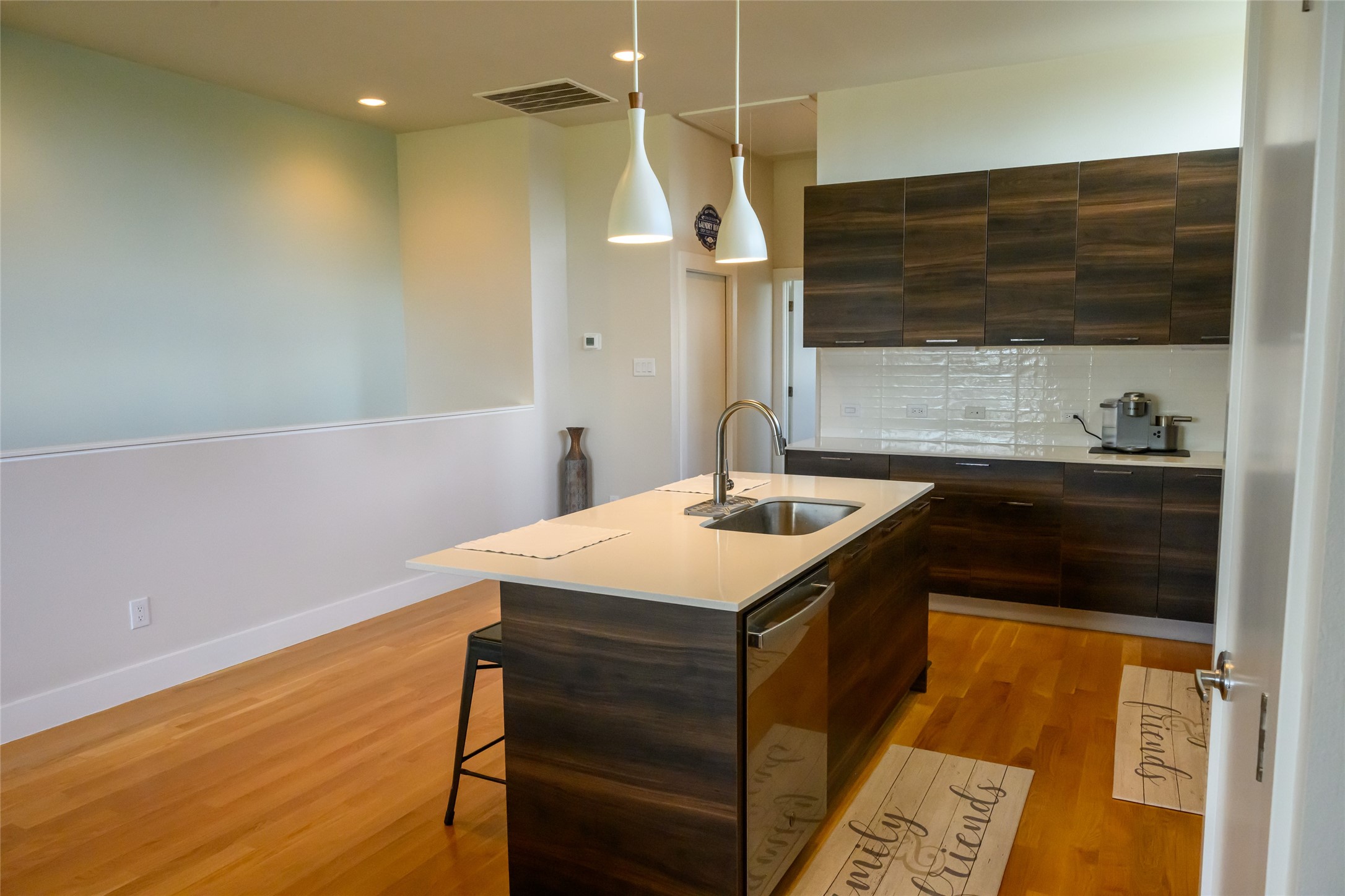 4618 Nichols Street, Unit B Houston, TX 77020 - Photo 13 of 49 Kitchen