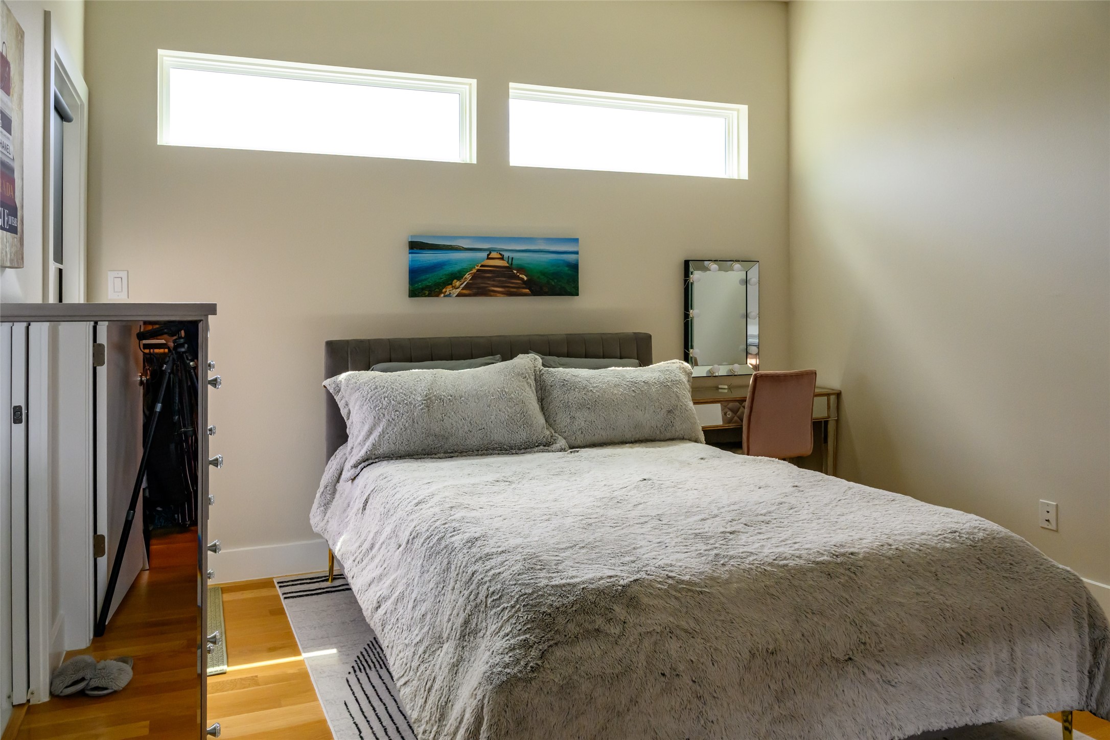 4618 Nichols Street, Unit B Houston, TX 77020 - Photo 24 of 49 Master bedroom