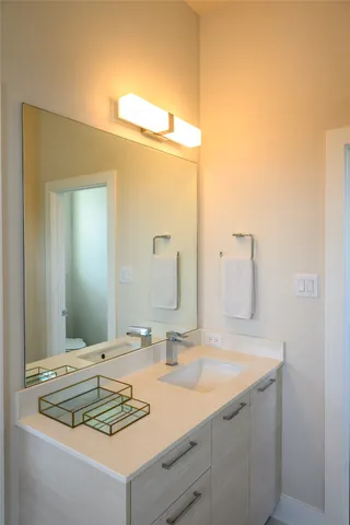 $2,800 | 4618 Nichols Street, Unit B, Houston, TX 77020