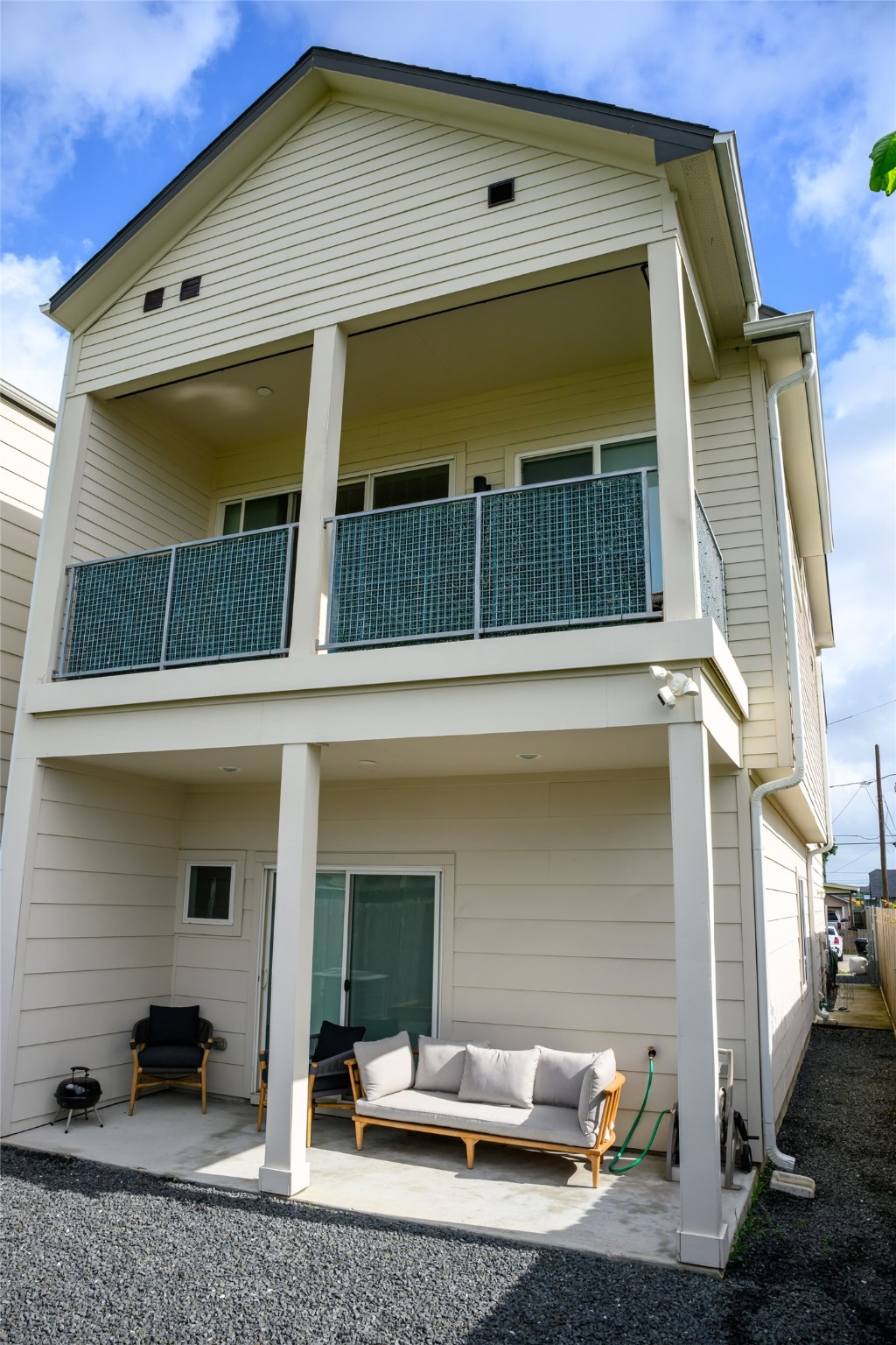 4618 Nichols Street, Unit B Houston, TX 77020 - Photo 3 of 49 Backyard