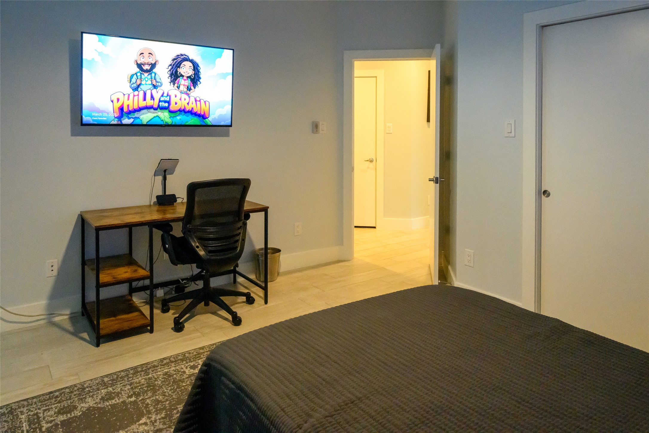 4618 Nichols Street, Unit B Houston, TX 77020 - Photo 38 of 49 Second Bedroom