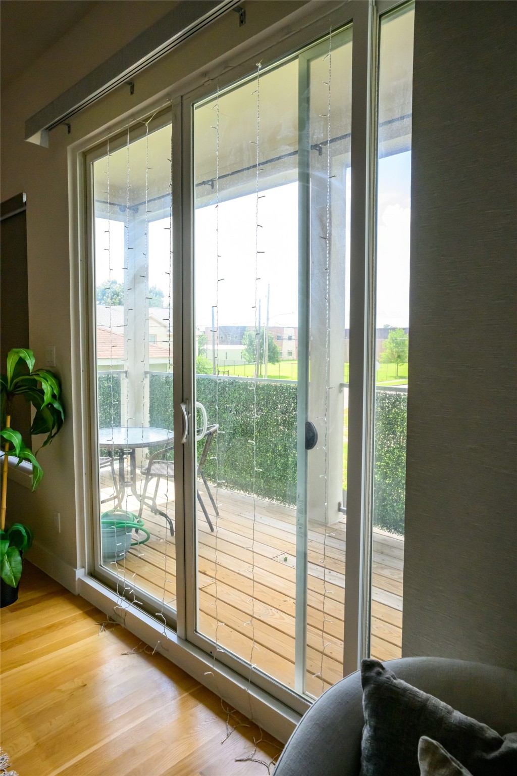 4618 Nichols Street, Unit B Houston, TX 77020 - Photo 9 of 49 Exit to Balcony