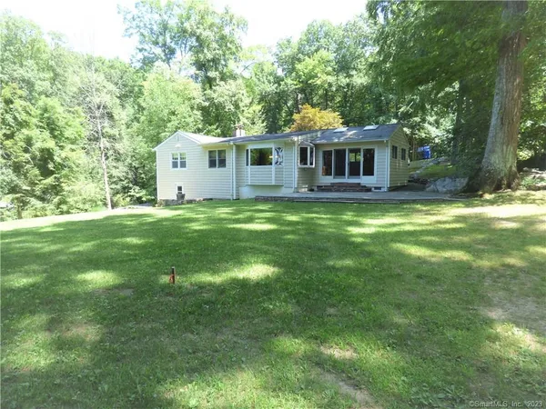 $2,950 | 5 Candlewood Lake Drive, Sherman, CT 06784
