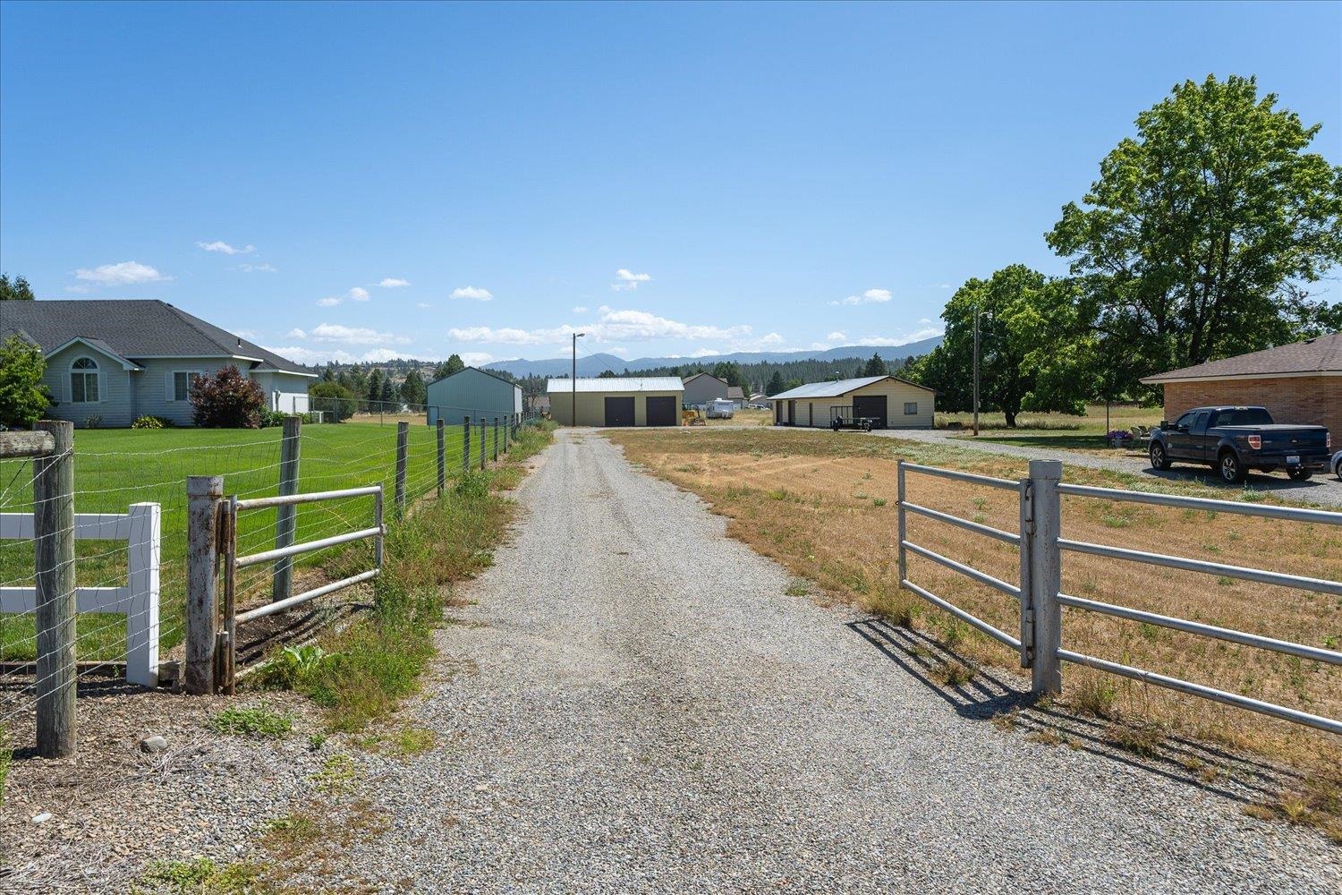 2983 South Best Road Spokane Valley, WA 99037 - Photo 3 of 29