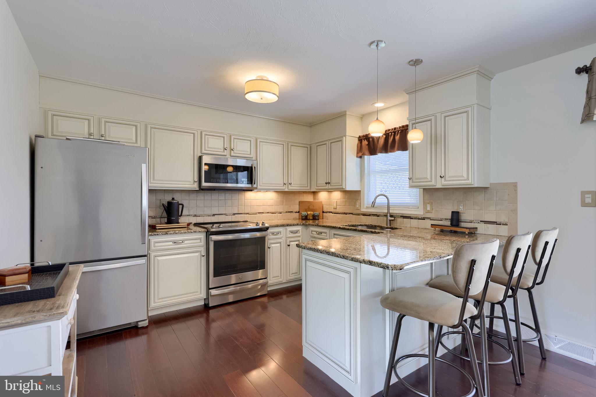 91 Buchland Road Ephrata, PA 17522 - Photo 16 of 59 Modern kitchen with elegant finishes.