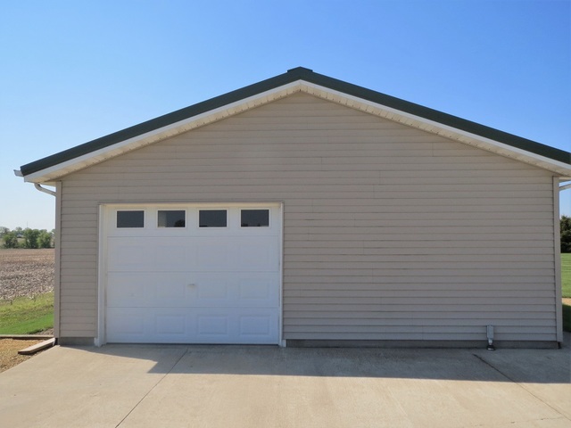 847 Lievan Road Dixon, IL 61021 - Photo 27 of 33