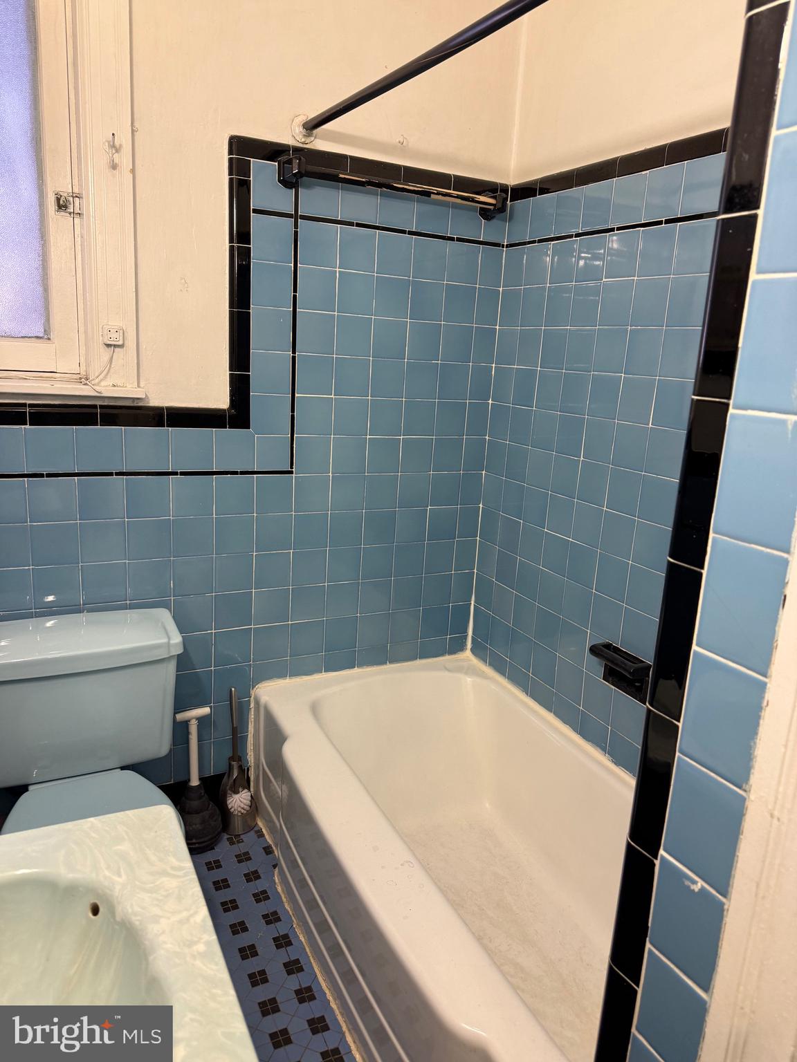 1720 Spruce Street, Unit 5 Philadelphia, PA 19103 - Photo 9 of 24 a bathroom with a sink and a toilet