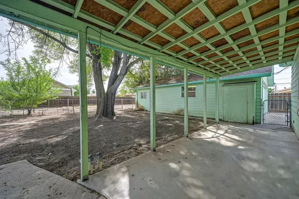 $420,000 | 516 Acacia Avenue, Manteca, CA 95336