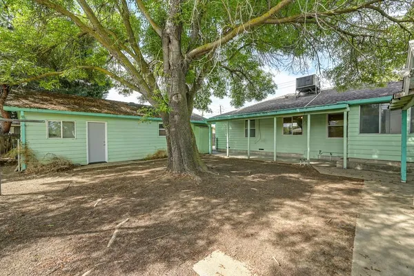 $420,000 | 516 Acacia Avenue, Manteca, CA 95336