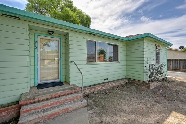 $420,000 | 516 Acacia Avenue, Manteca, CA 95336
