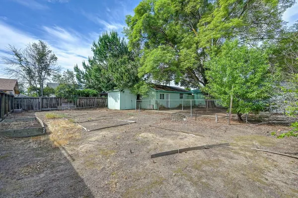 $420,000 | 516 Acacia Avenue, Manteca, CA 95336