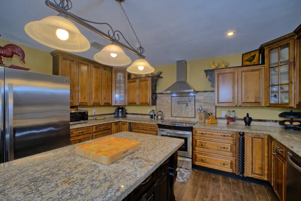 $369,000 | 385 Cedar Ridge, Hemphill, TX 75948