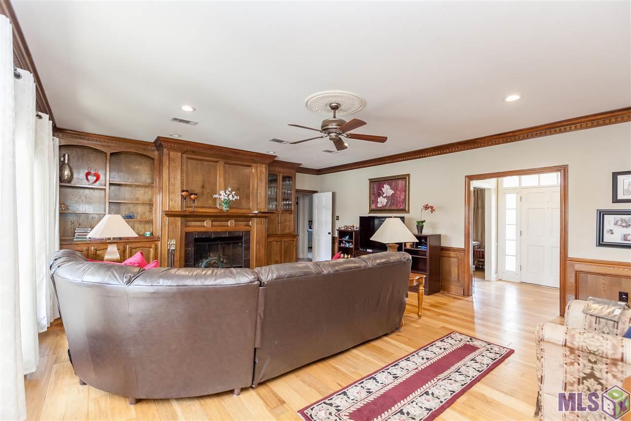12337 Schlayer Avenue Baton Rouge, LA 70816 - Photo 3 of 28 Gallery Image 3