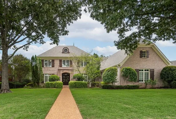 $925,000 | 3158 Bedford Lane, Germantown, TN 38139