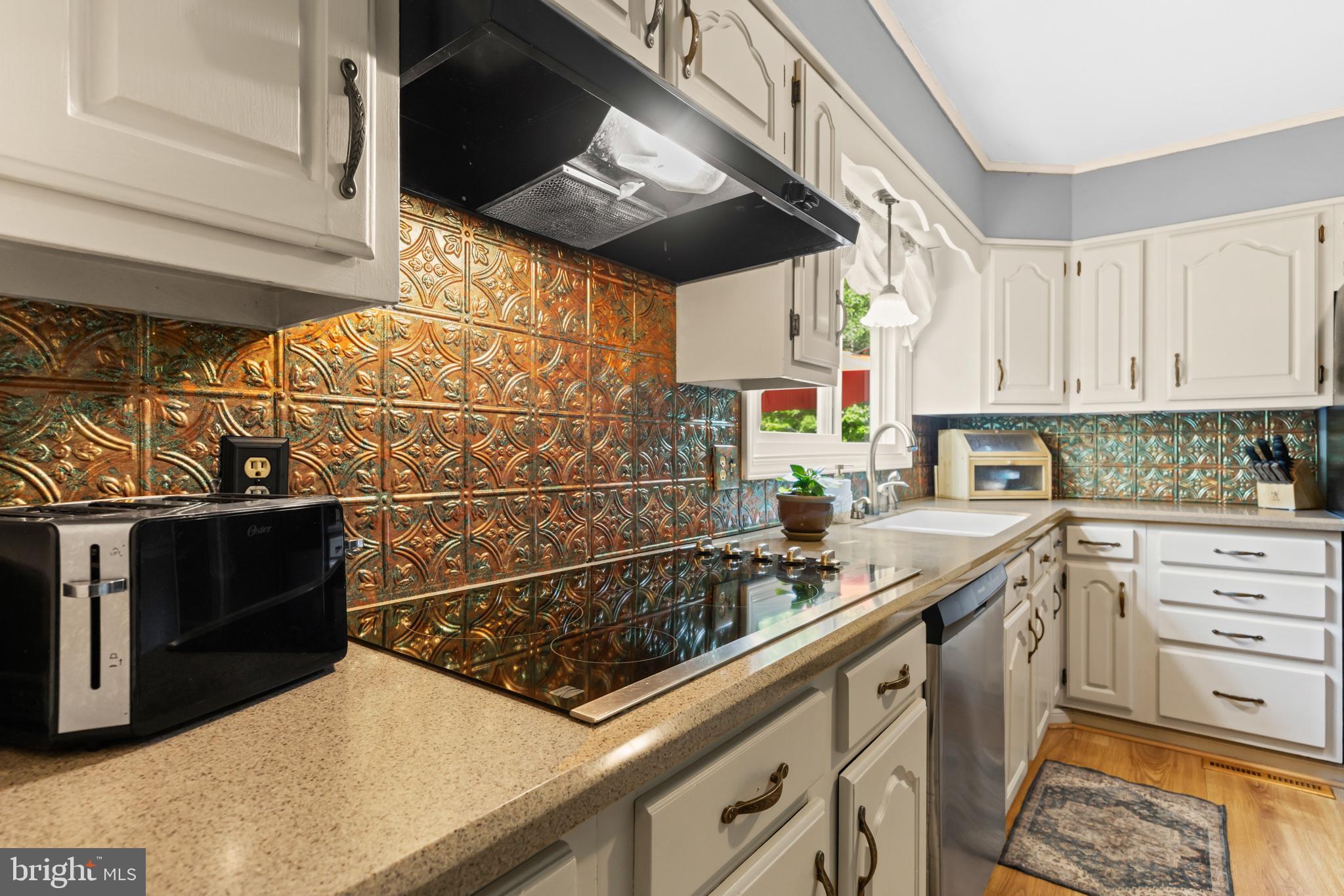 19306 Frazier Road Culpeper, VA 22701 - Photo 17 of 49 Kitchen.