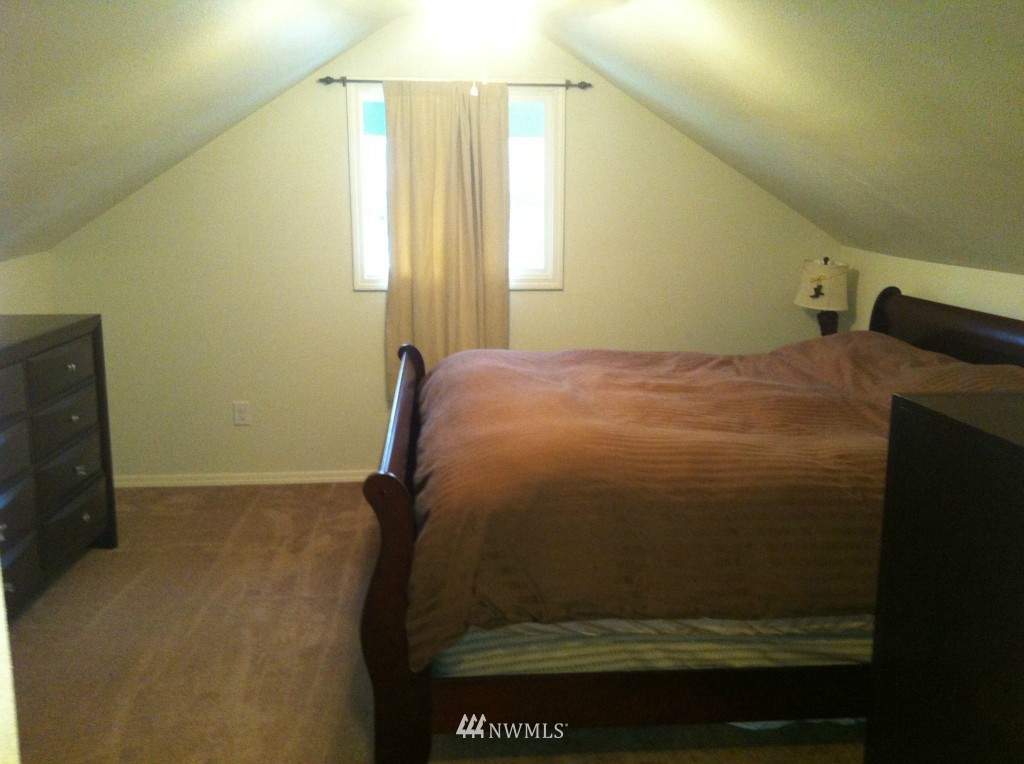 5622 Rockefeller Avenue Everett, WA 98203 - Photo 3 of 11 Gallery Image 3