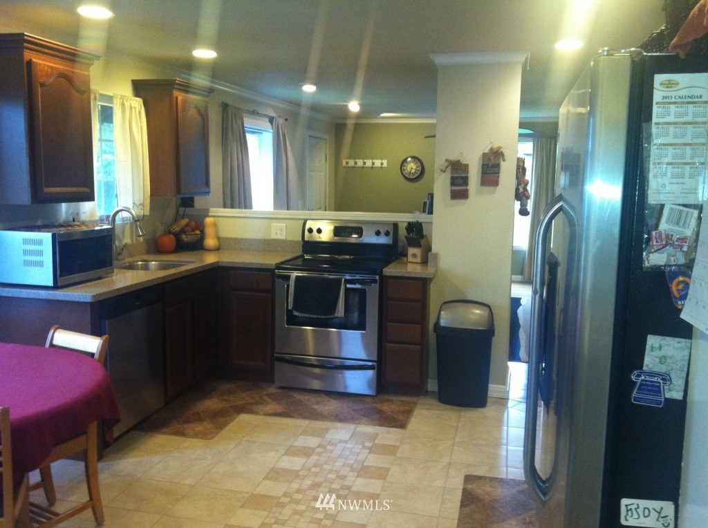 5622 Rockefeller Avenue Everett, WA 98203 - Photo 5 of 11 Gallery Image 5