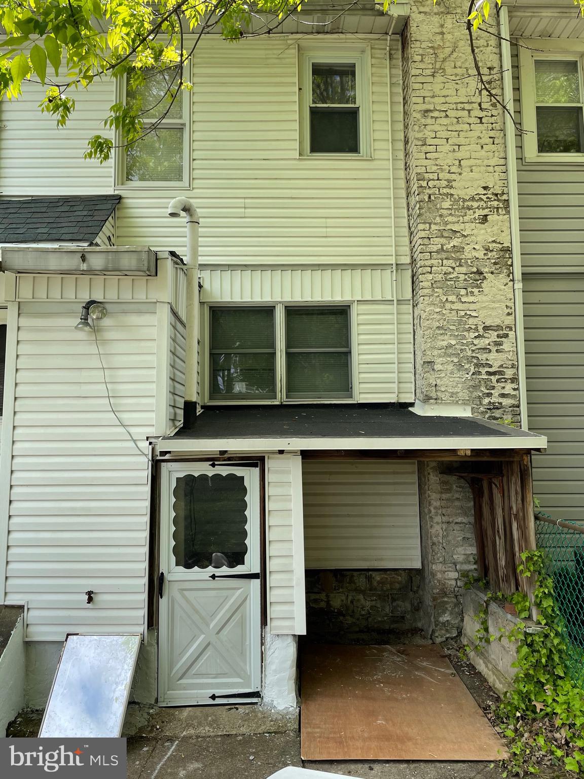 1028 South Lynbrook Road Darby, PA 19023 - Photo 8 of 31 Gallery Image 8