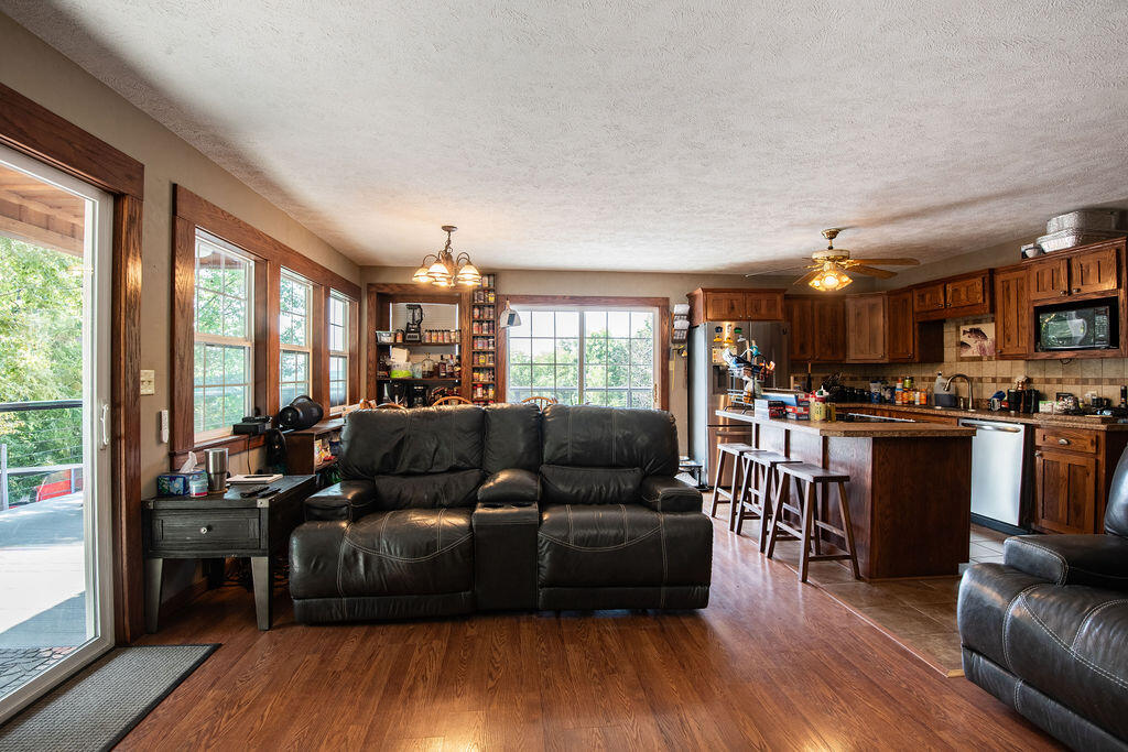 49 Ridgeview Road Greenfield, MO 65661 - Photo 16 of 28 750_2967-HDR