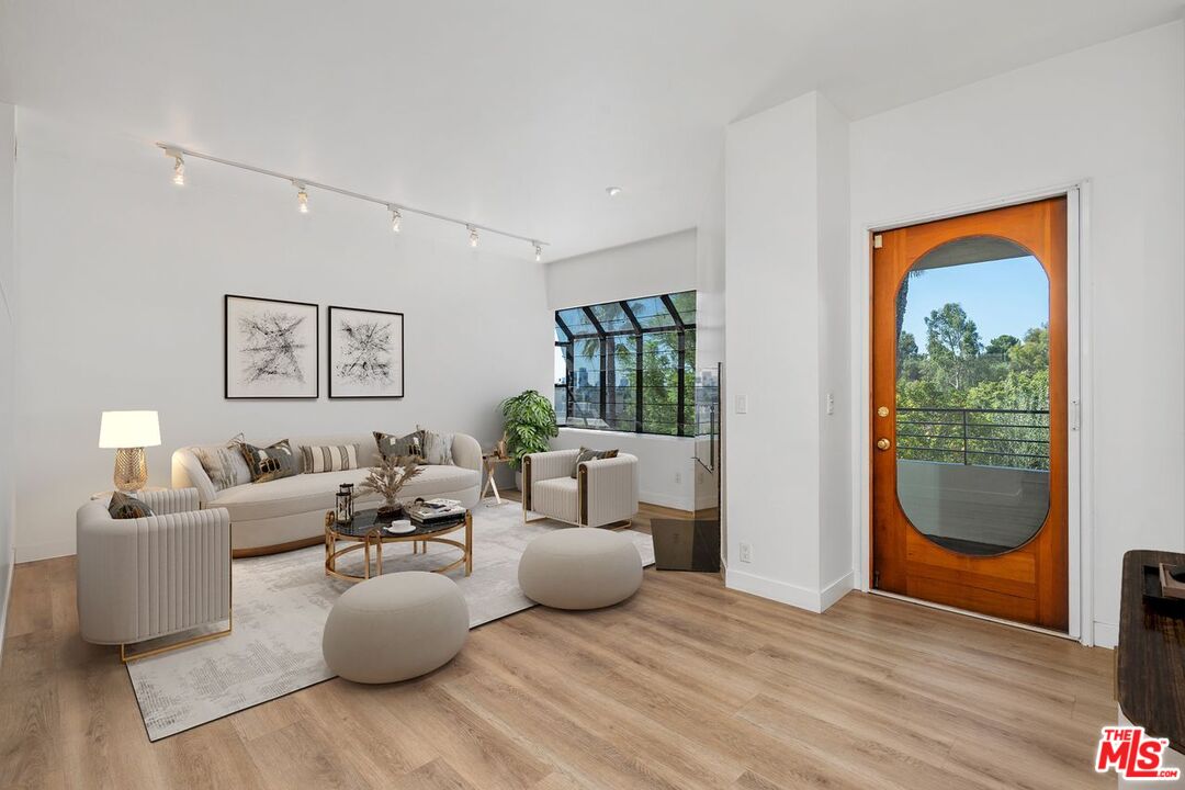 3023 Berkeley Avenue, Unit 8 Los Angeles, CA 90026 - Photo 1 of 38