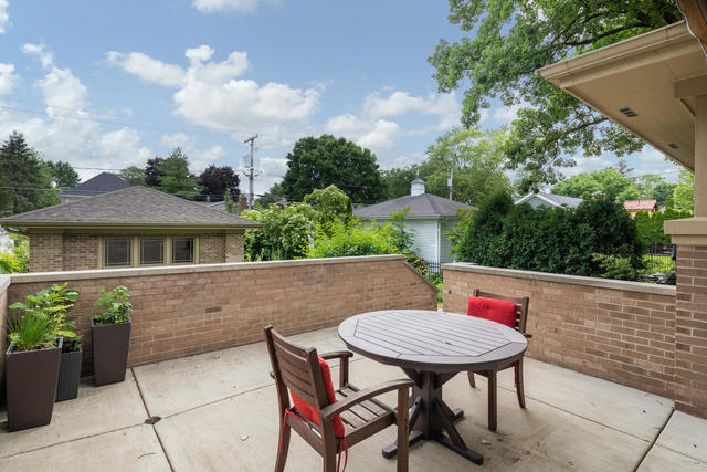 226 Spring Avenue Naperville, IL 60540 - Photo 34 of 42