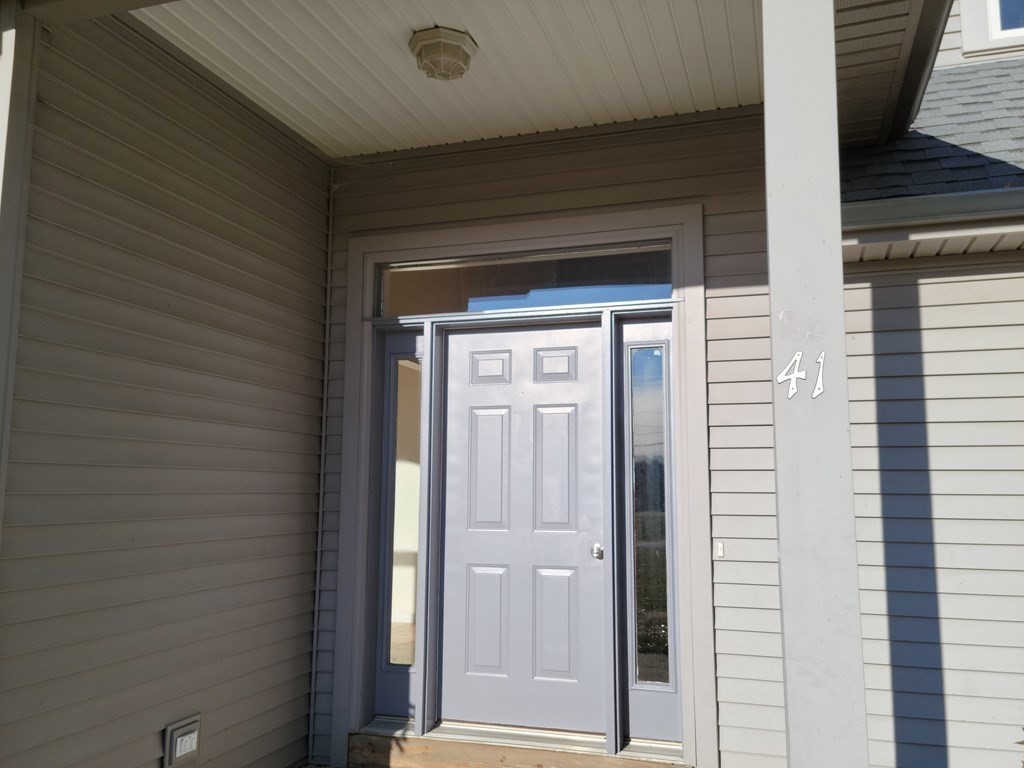 41 Shattuck Road Hadley, MA 01035 - Photo 5 of 34