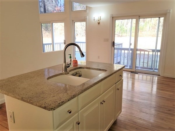 41 Shattuck Road Hadley, MA 01035 - Photo 8 of 34