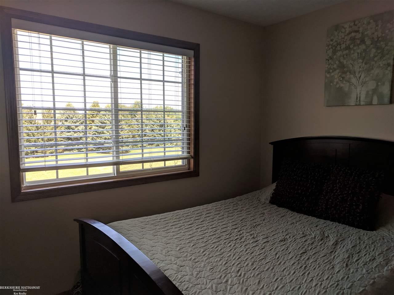 1934 Sundance Ridge Howell, MI 48843 - Photo 37 of 62 31376026-36.JPG