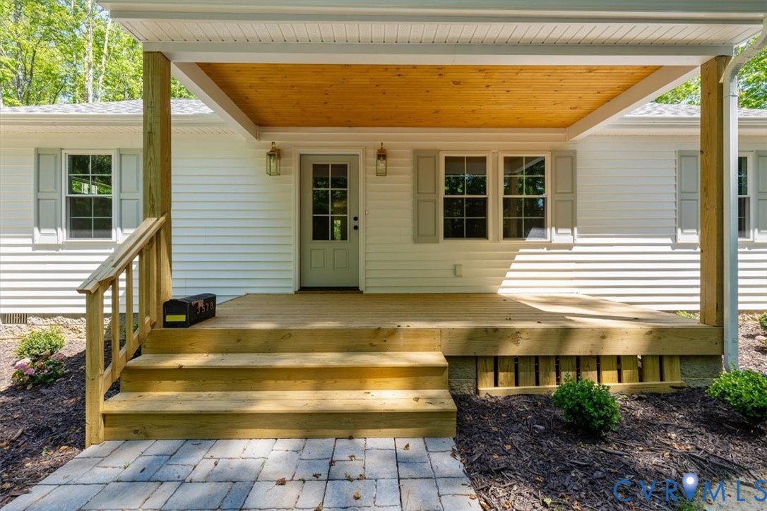 5904 Old Buckingham Road Powhatan, VA 23139 - Photo 3 of 38