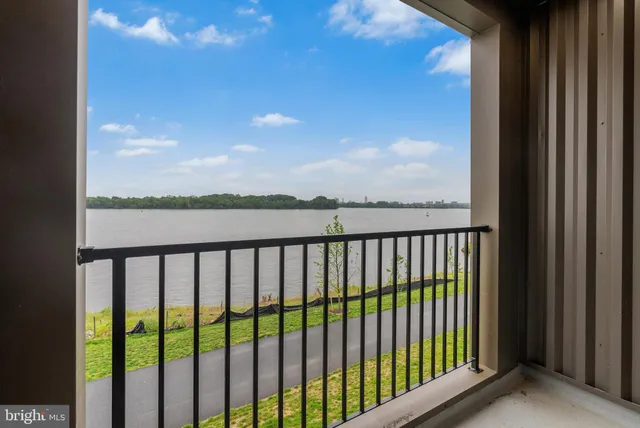 $5,500 | 3212 Evergreen Walk, Philadelphia, PA 19125