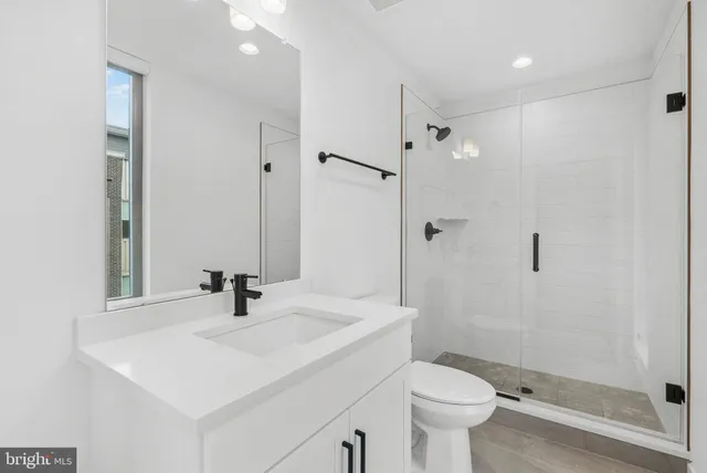 $5,500 | 3212 Evergreen Walk, Philadelphia, PA 19125