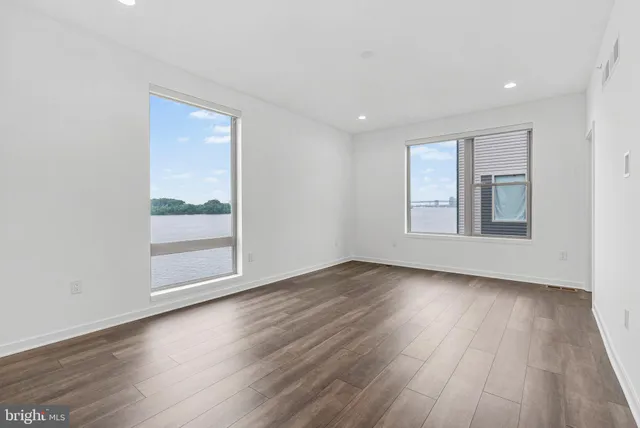 $5,500 | 3212 Evergreen Walk, Philadelphia, PA 19125