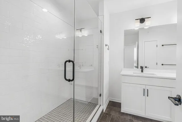 $5,500 | 3212 Evergreen Walk, Philadelphia, PA 19125