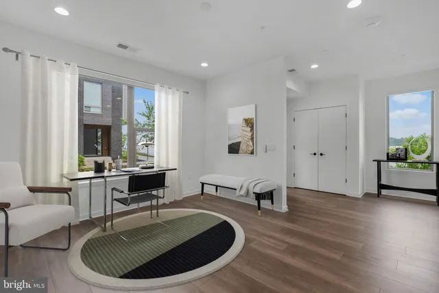 $5,500 | 3212 Evergreen Walk, Philadelphia, PA 19125