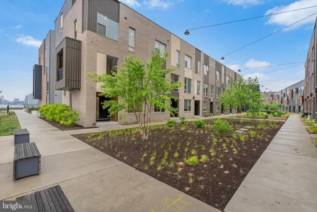 $5,500 | 3212 Evergreen Walk, Philadelphia, PA 19125