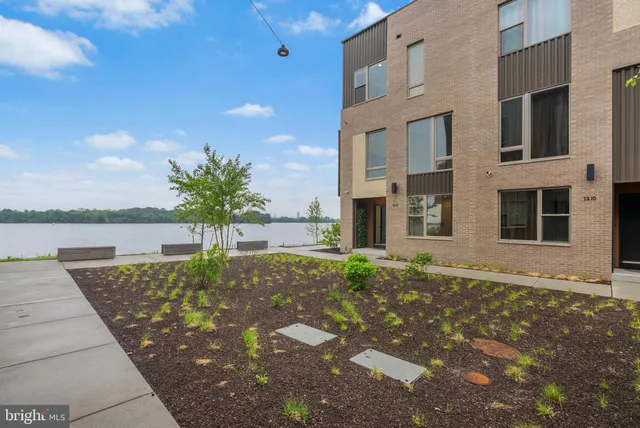 $5,500 | 3212 Evergreen Walk, Philadelphia, PA 19125