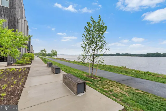 $5,500 | 3212 Evergreen Walk, Philadelphia, PA 19125